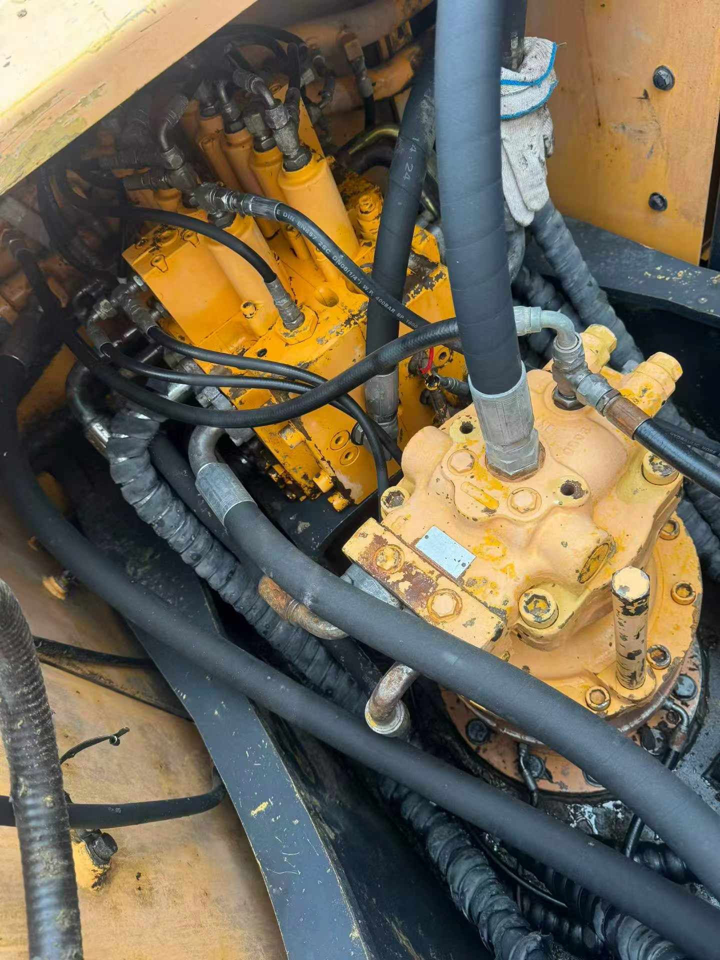 Buy Hyundai R215-7 Used Excavator / 5