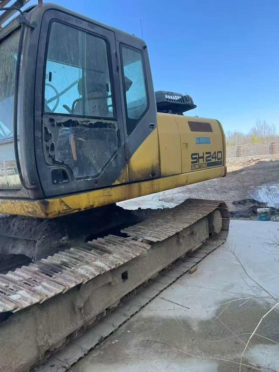 Buy Sumitomo SH240-3 Used Excavator / 1