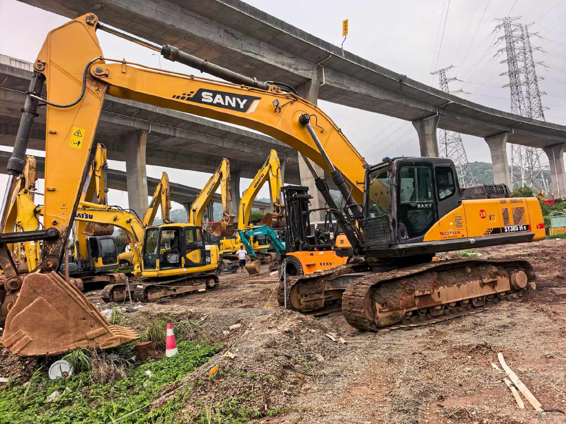 Buy Sany SY305-9 Used Excavator / 4