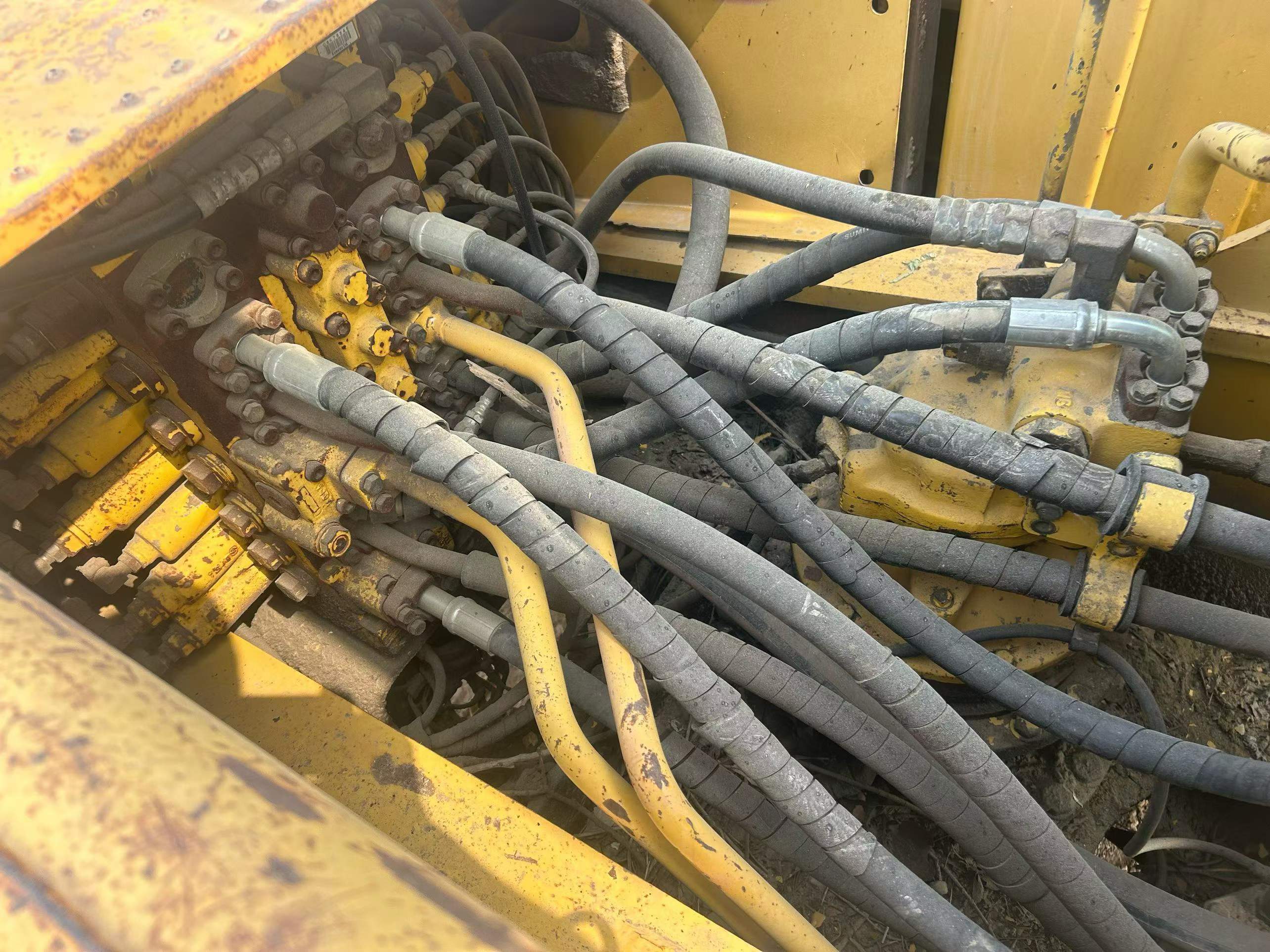 Buy Komatsu PC210 Used Excavator / 7