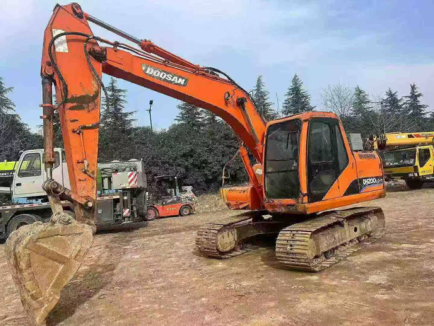 Buy Doosan DH150 Used Excavator / 1