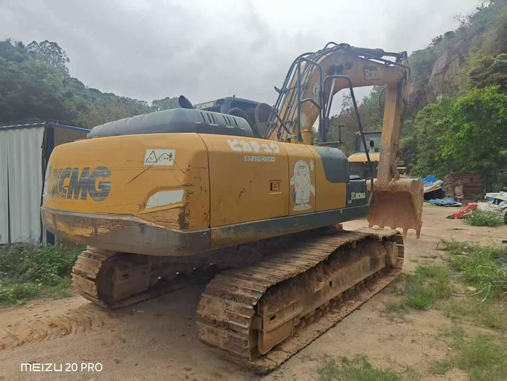 Buy XCMG XE215 Used Excavator / 1