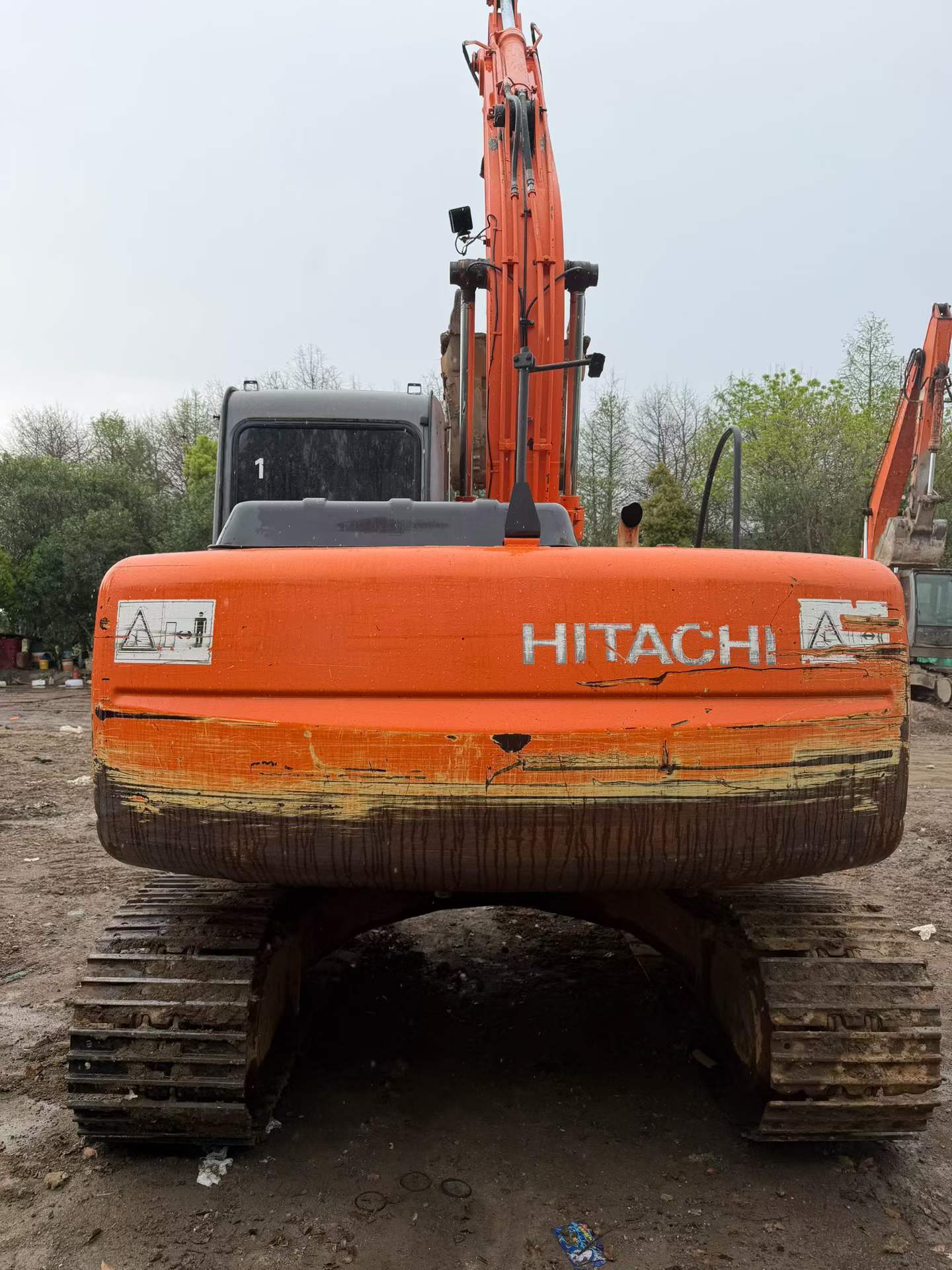 Buy Hitachi EX120-6 Used Excavator / 2