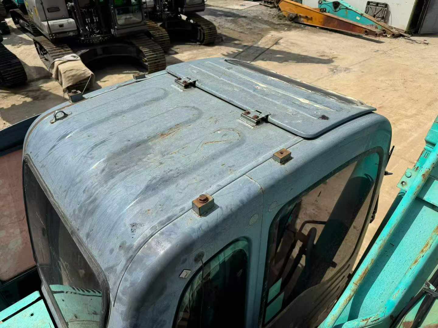 Buy Kobelco SK200-8 Used Excavator / 6