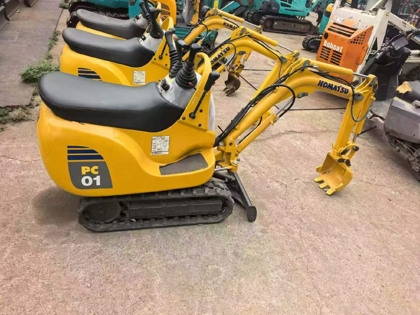 Buy Komatsu PC01 Used Excavator / 2