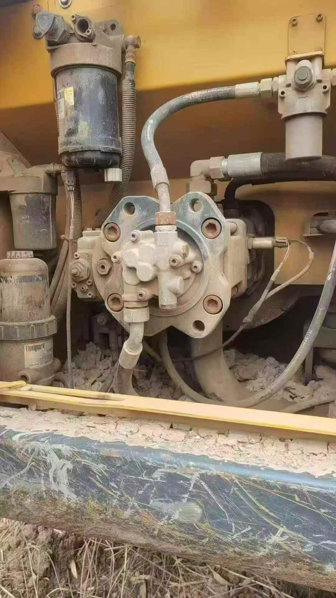 Buy XCMG XE200 Used Excavator / 2