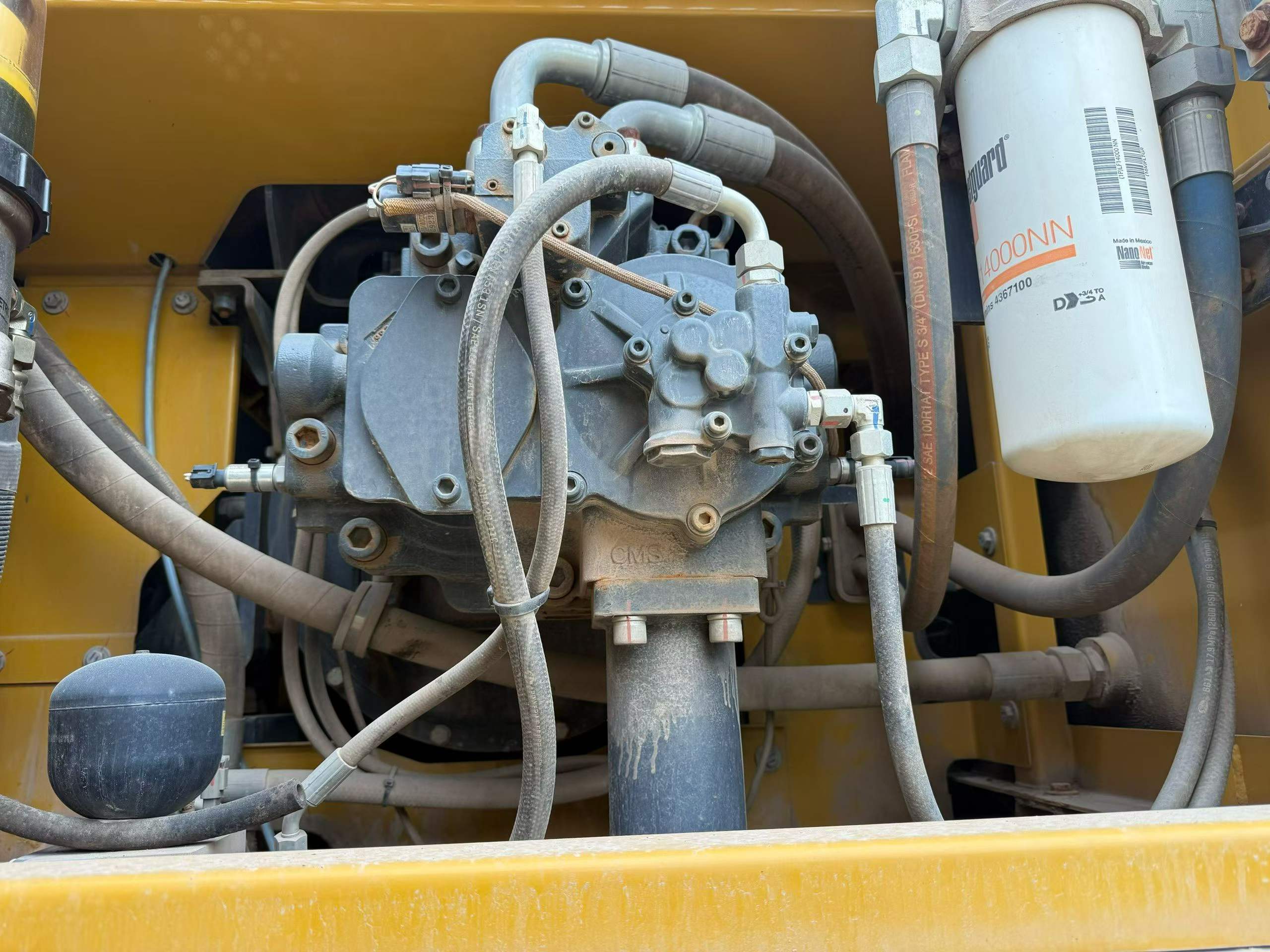 Buy XCMG XE490D Used Excavator / 8