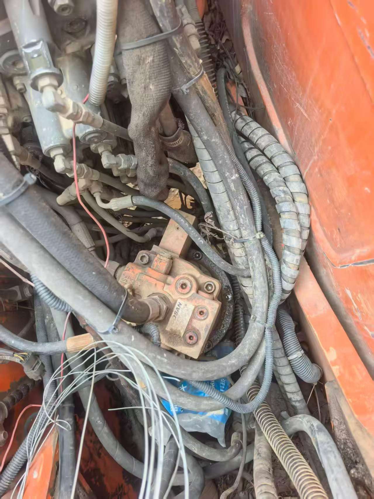 Buy Doosan DH80 Used Excavator / 6