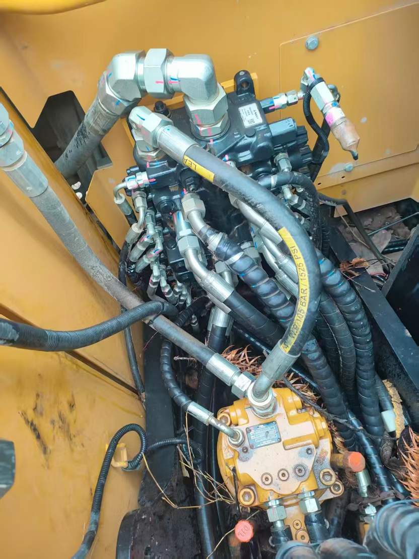 Buy Sany SY70C Used Excavator / 4