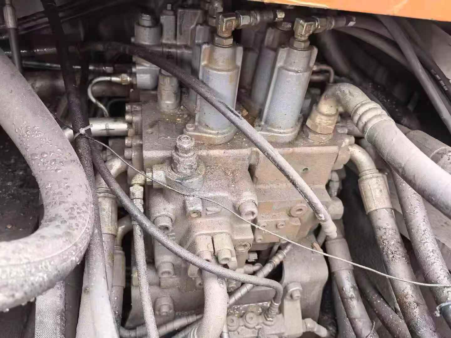 Compre Escavadeira Hitachi EX350H-5 Usada / 6