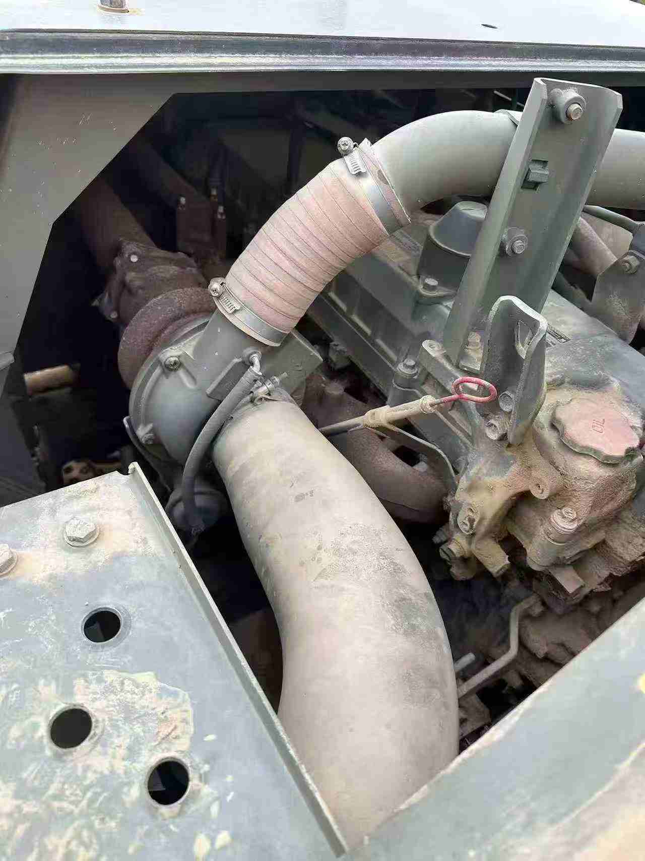 Compre Escavadeira Hitachi ZX300-5A Usada / 6