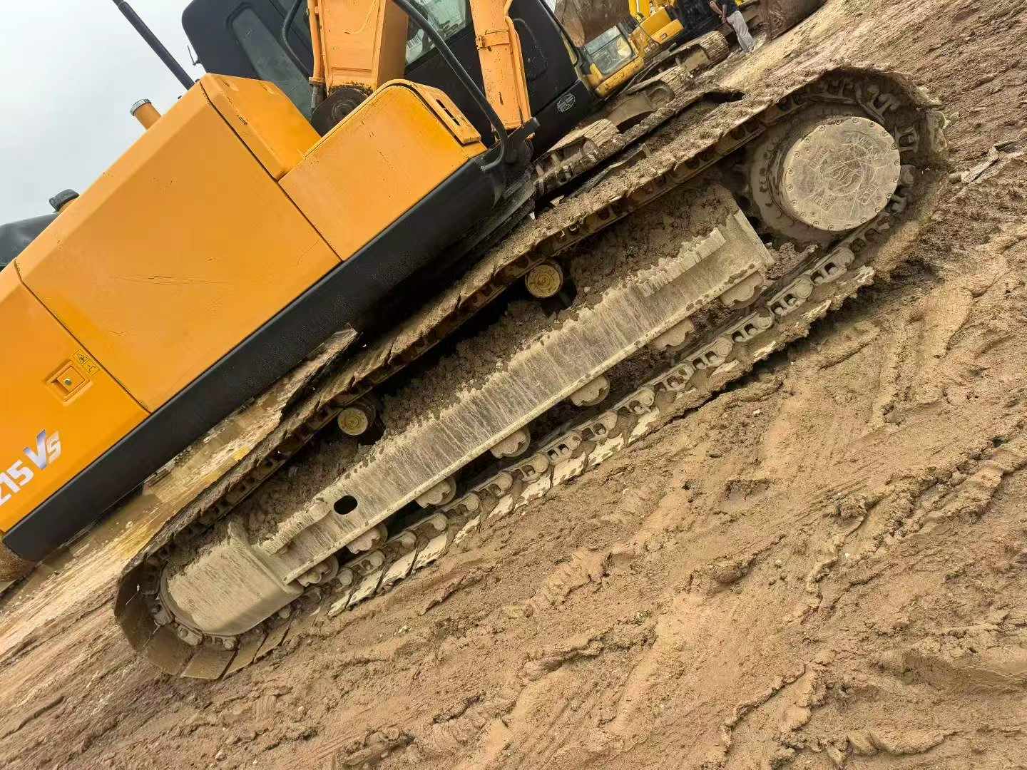 Buy Hyundai R215-7 Used Excavator / 8