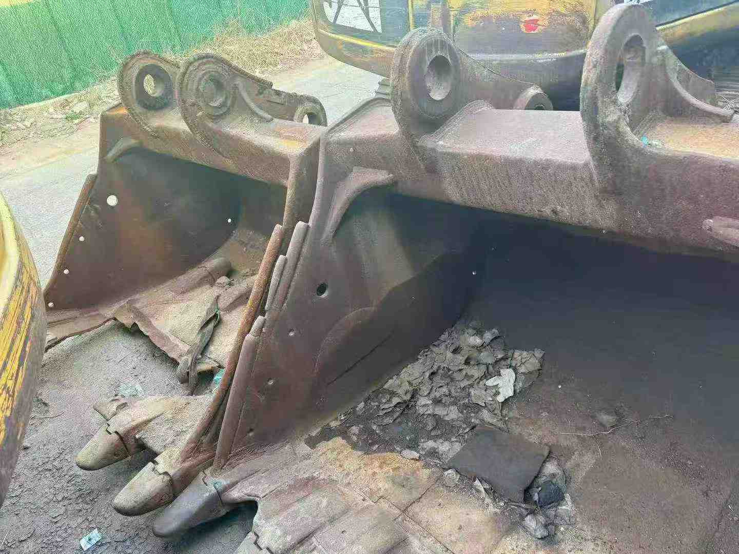 Buy Doosan DX380 Used Excavator / 7