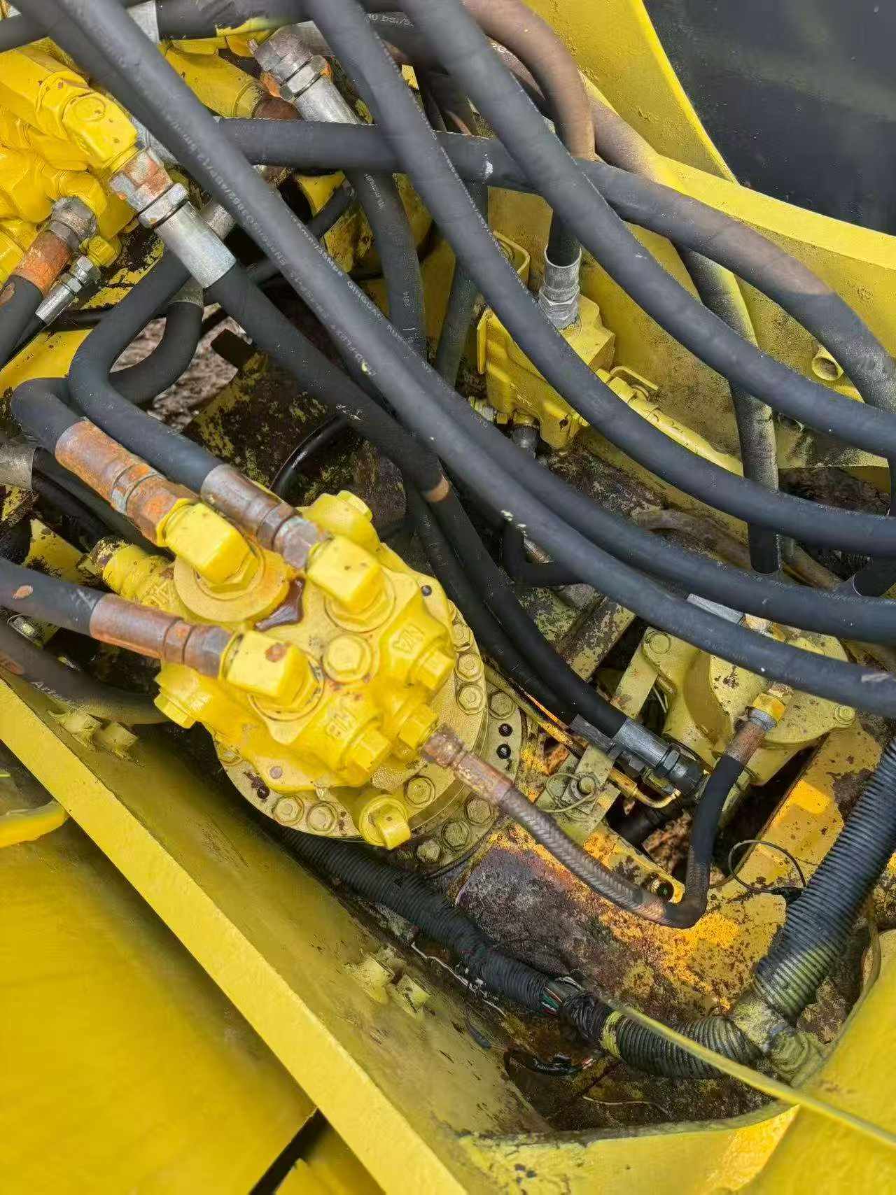 Buy Komatsu PC100-6 Used Excavator / 5