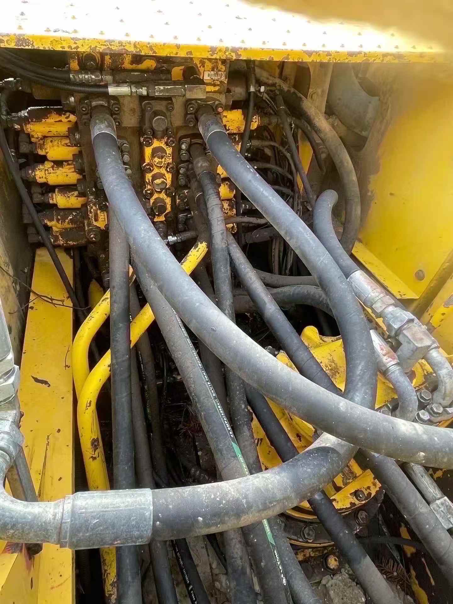 Buy Komatsu PC200-8 Used Excavator / 8