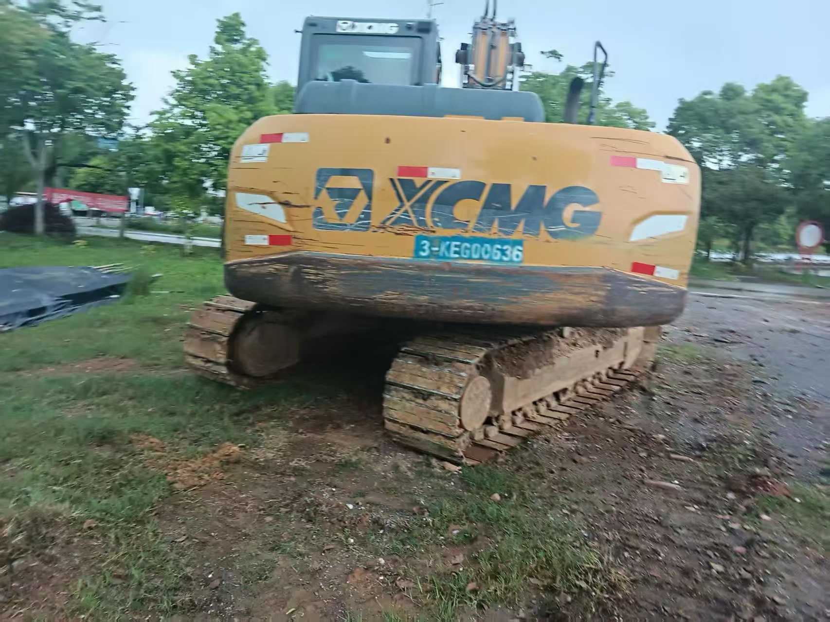Buy XCMG XE135B Used Excavator / 9