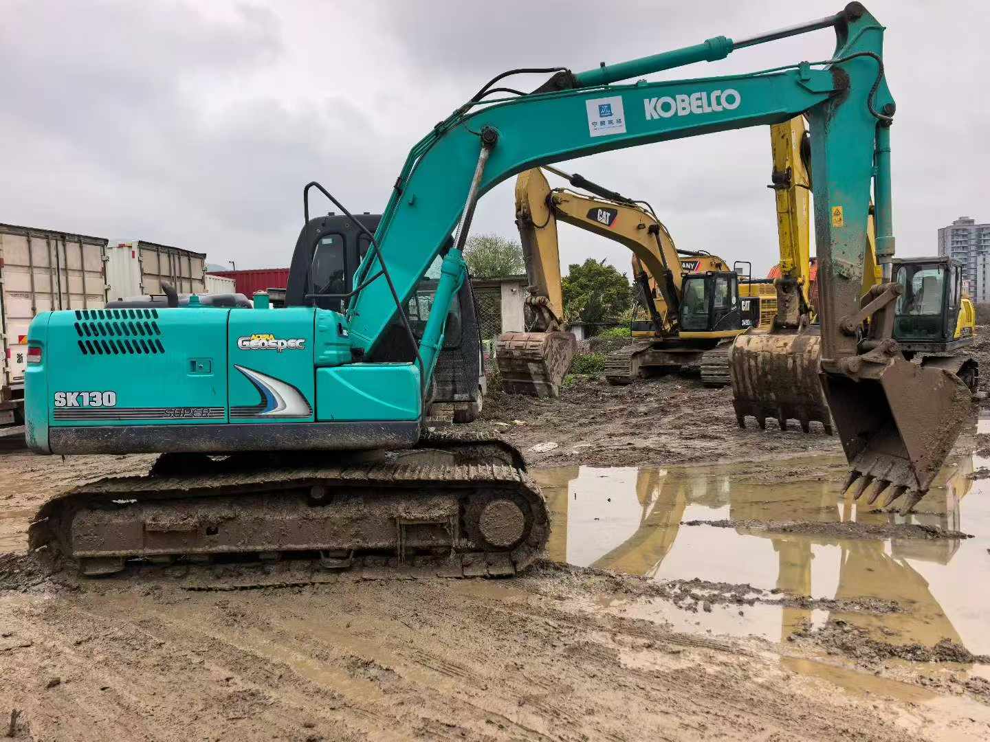Buy Kobelco SK130 Used Excavator / 4