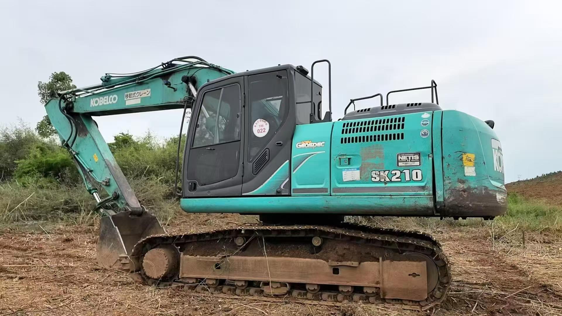 Buy Kobelco SK200-2 Used Excavator / 3