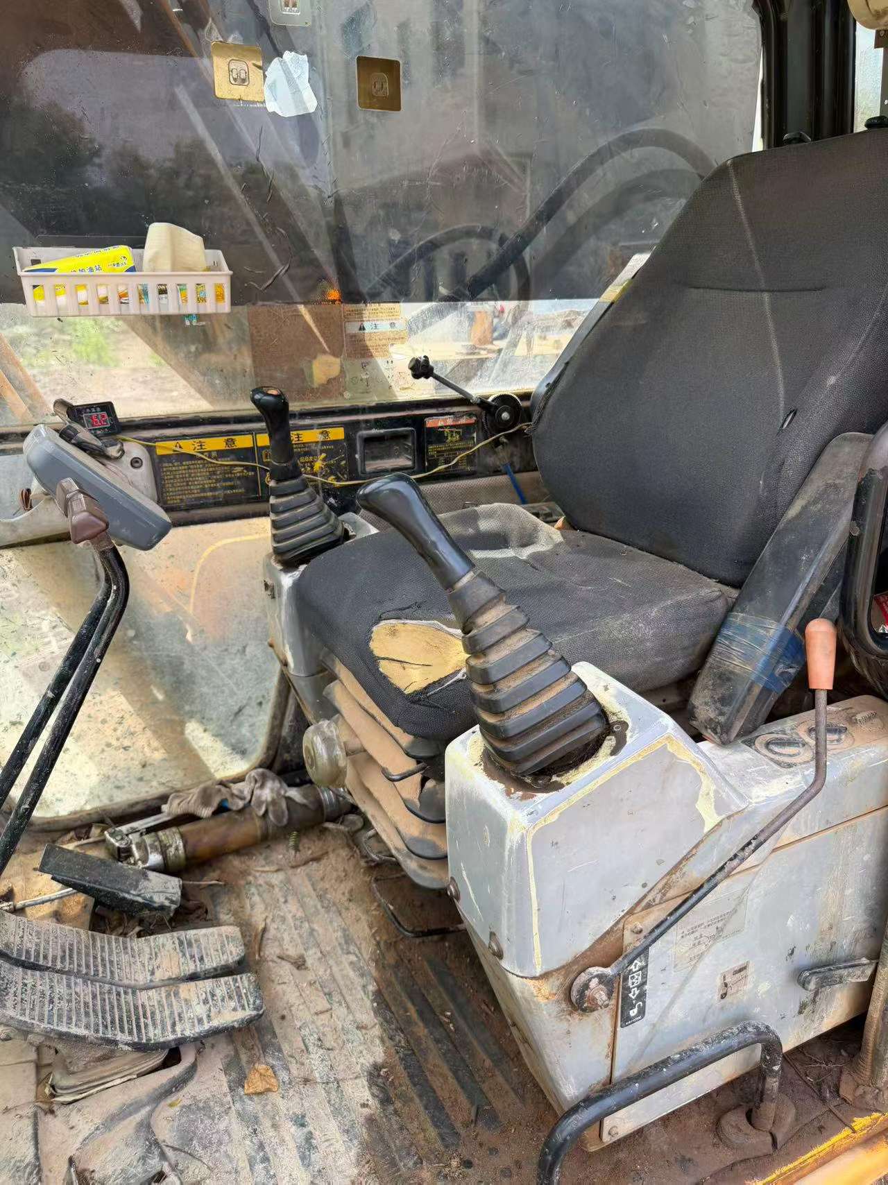Buy Hyundai R130-5 Used Excavator / 5