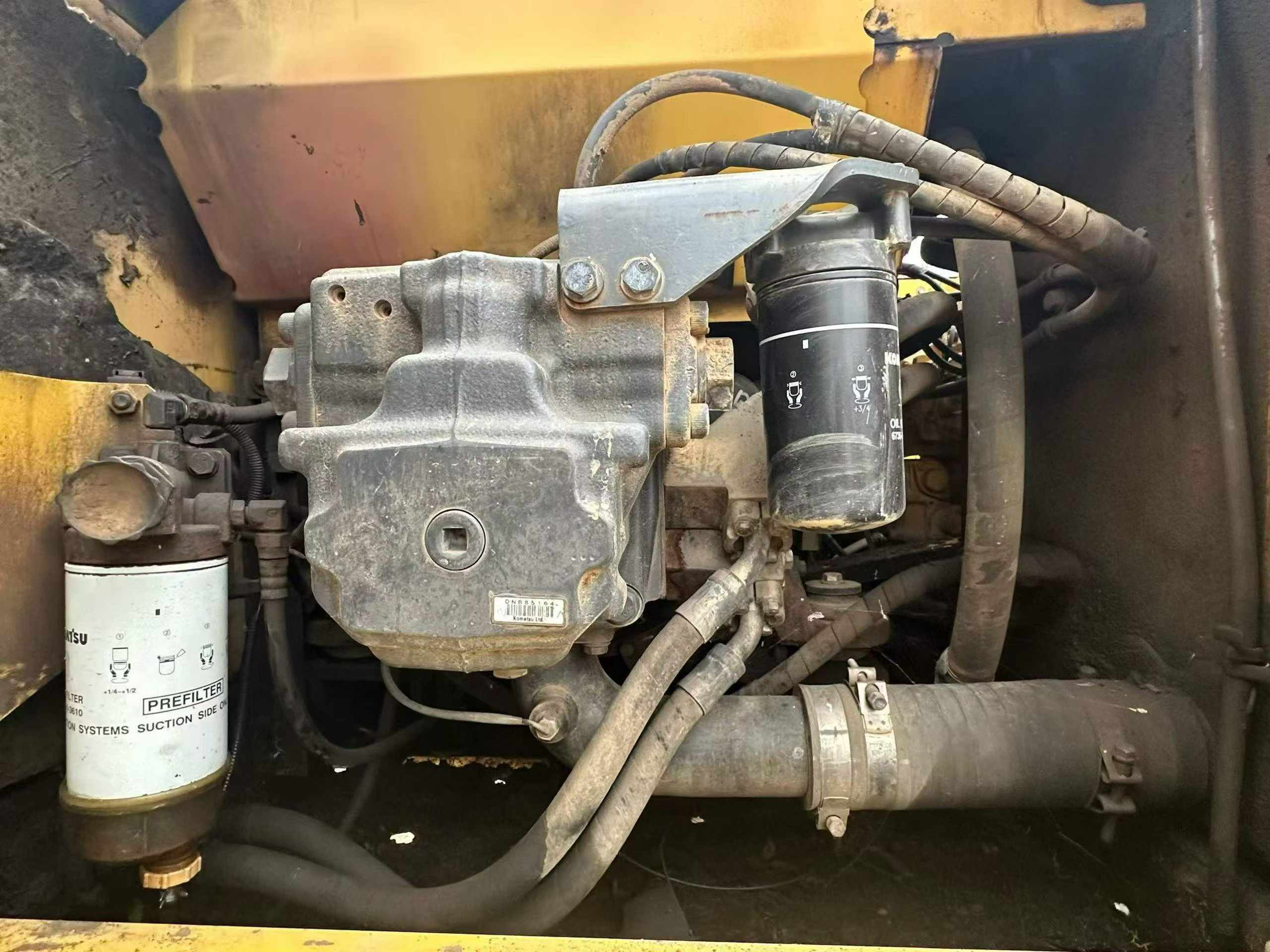 Buy Komatsu PC200-8 Used Excavator / 8