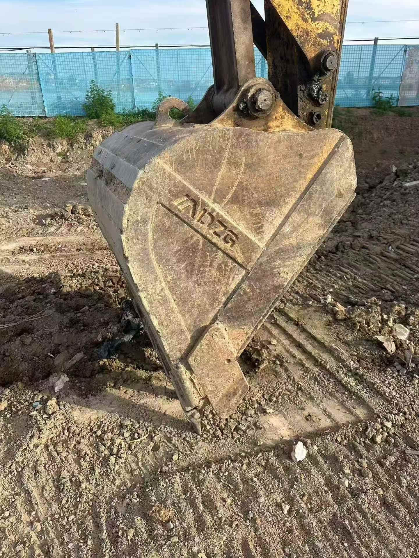 Купить Подержанный Экскаватор Komatsu PC200-8 / 4