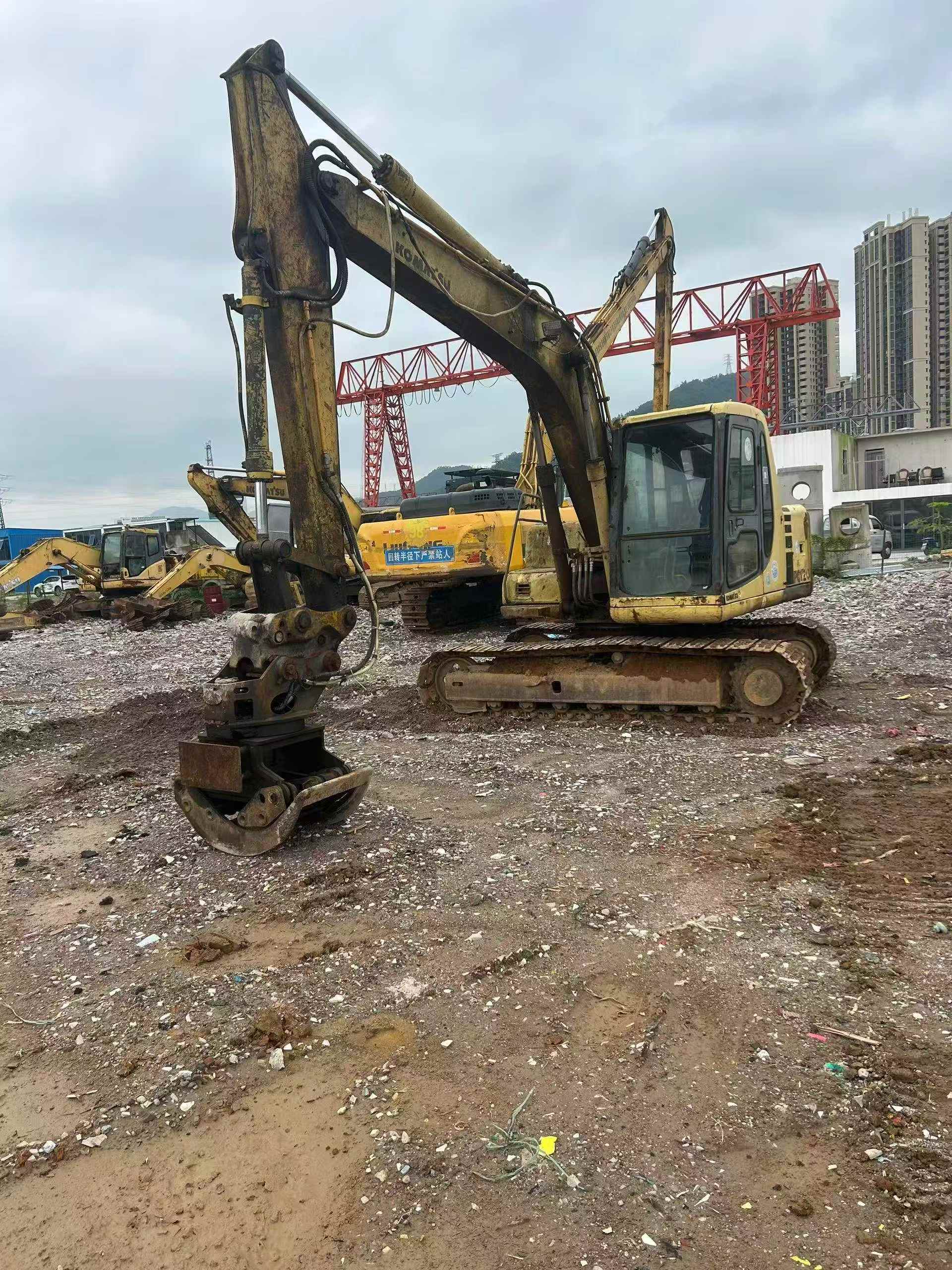 Buy Komatsu PC120-6 Used Excavator / 2