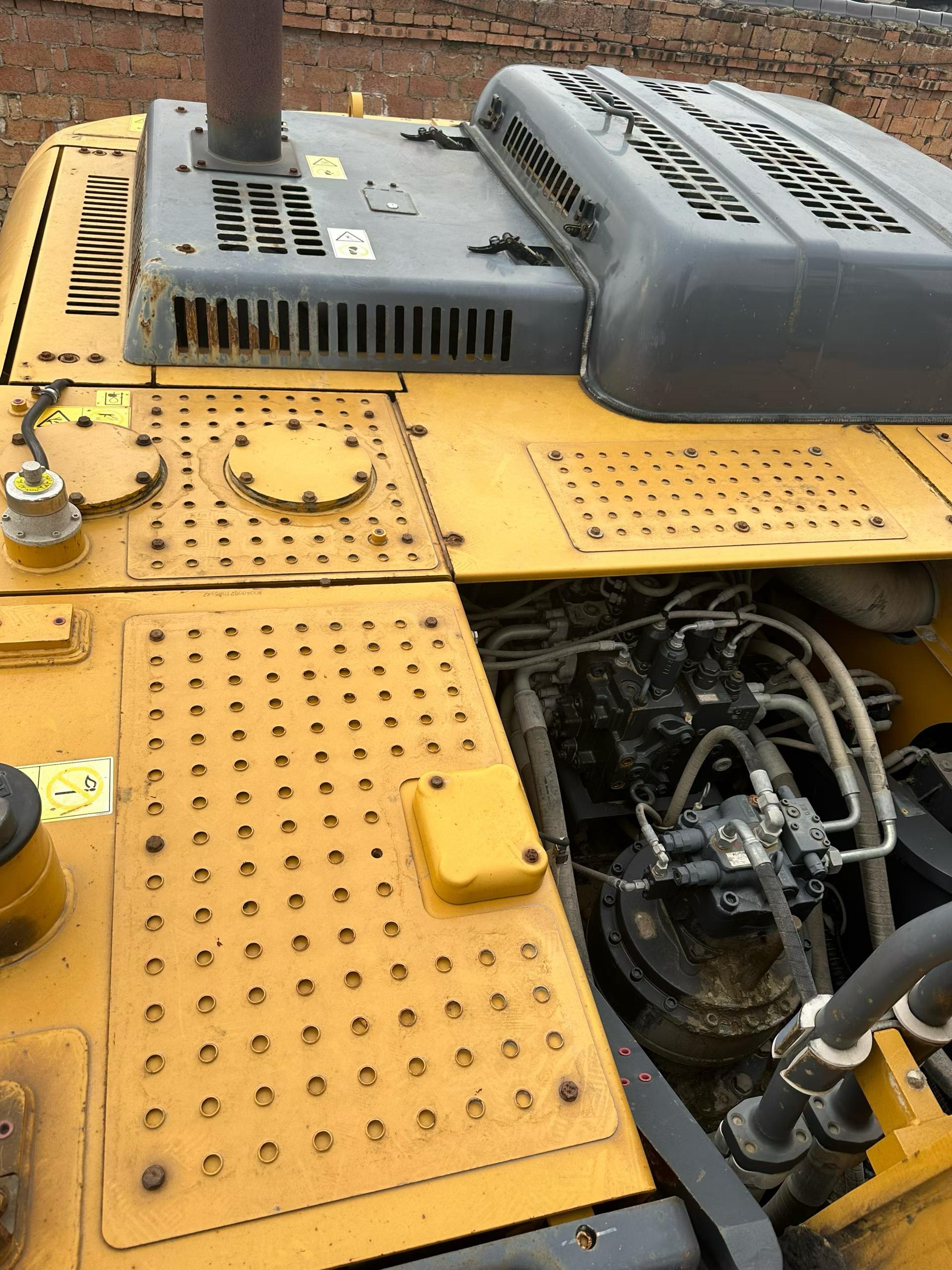 Buy XCMG XE380K Used Excavator / 8