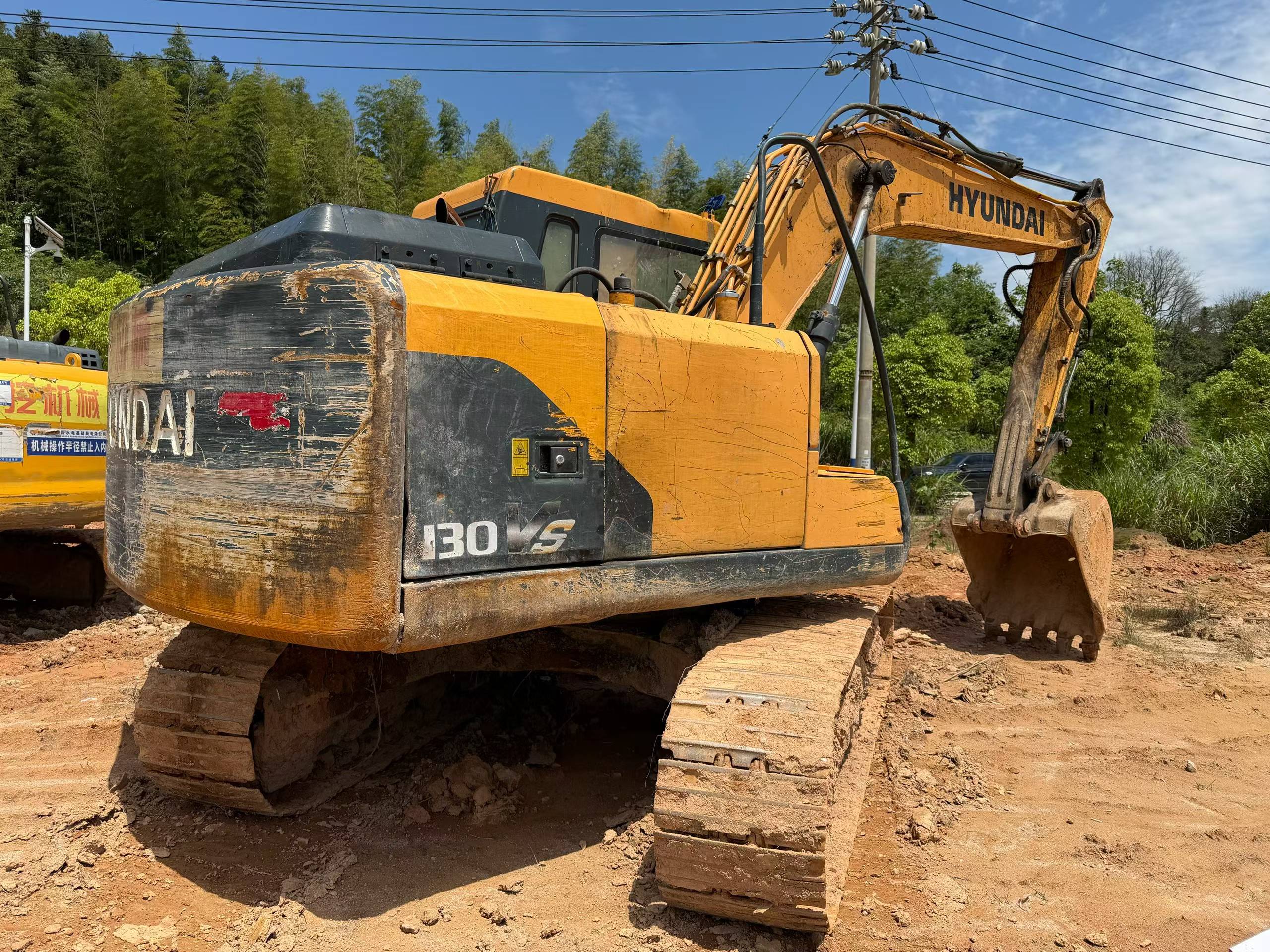 شراء حفارة Hyundai R110VS مستعملة / 2