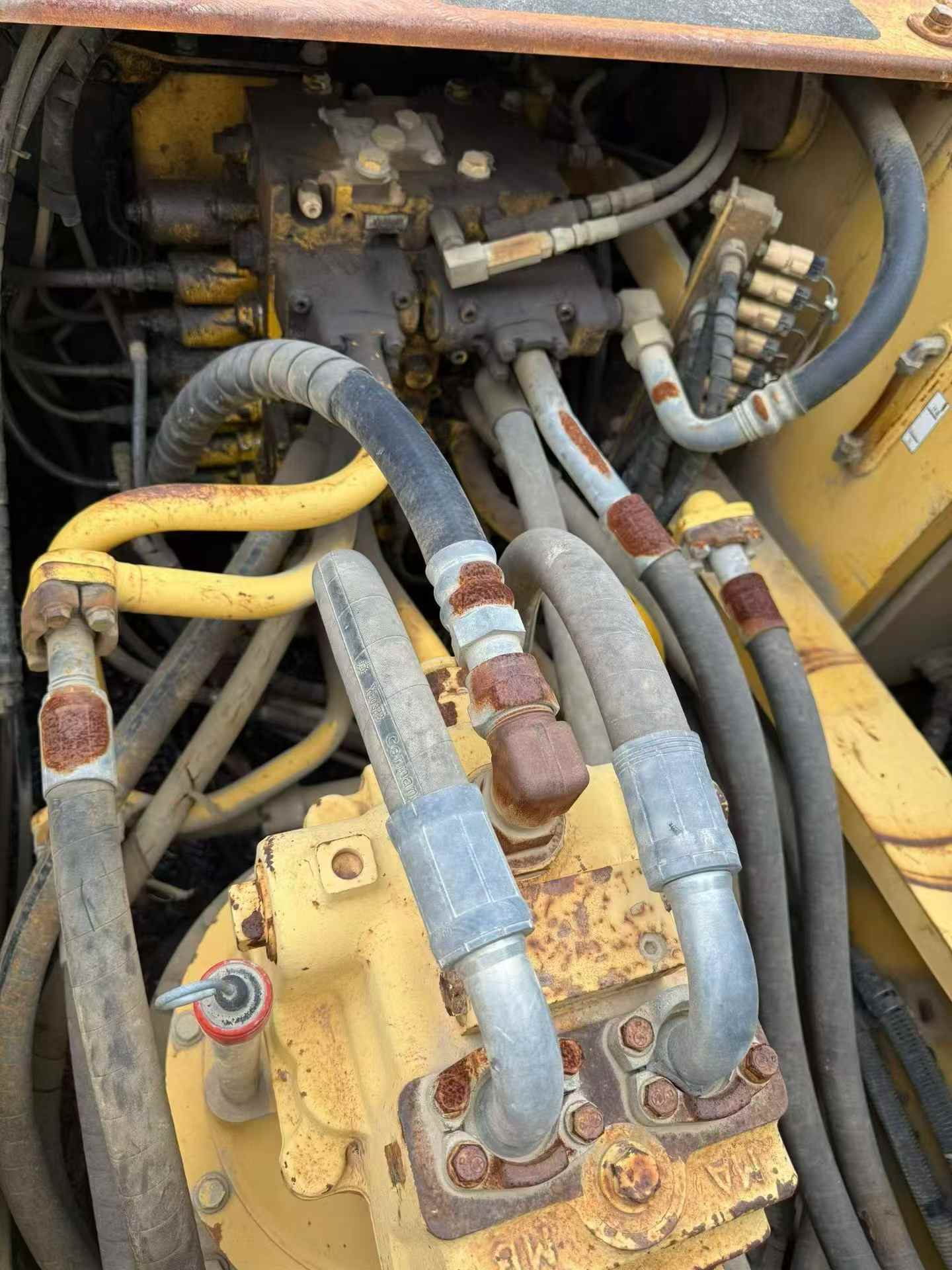 Buy Komatsu PC300-7 Used Excavator / 5