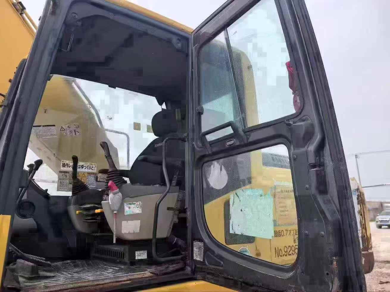 Buy Komatsu PC200-8 Used Excavator / 7