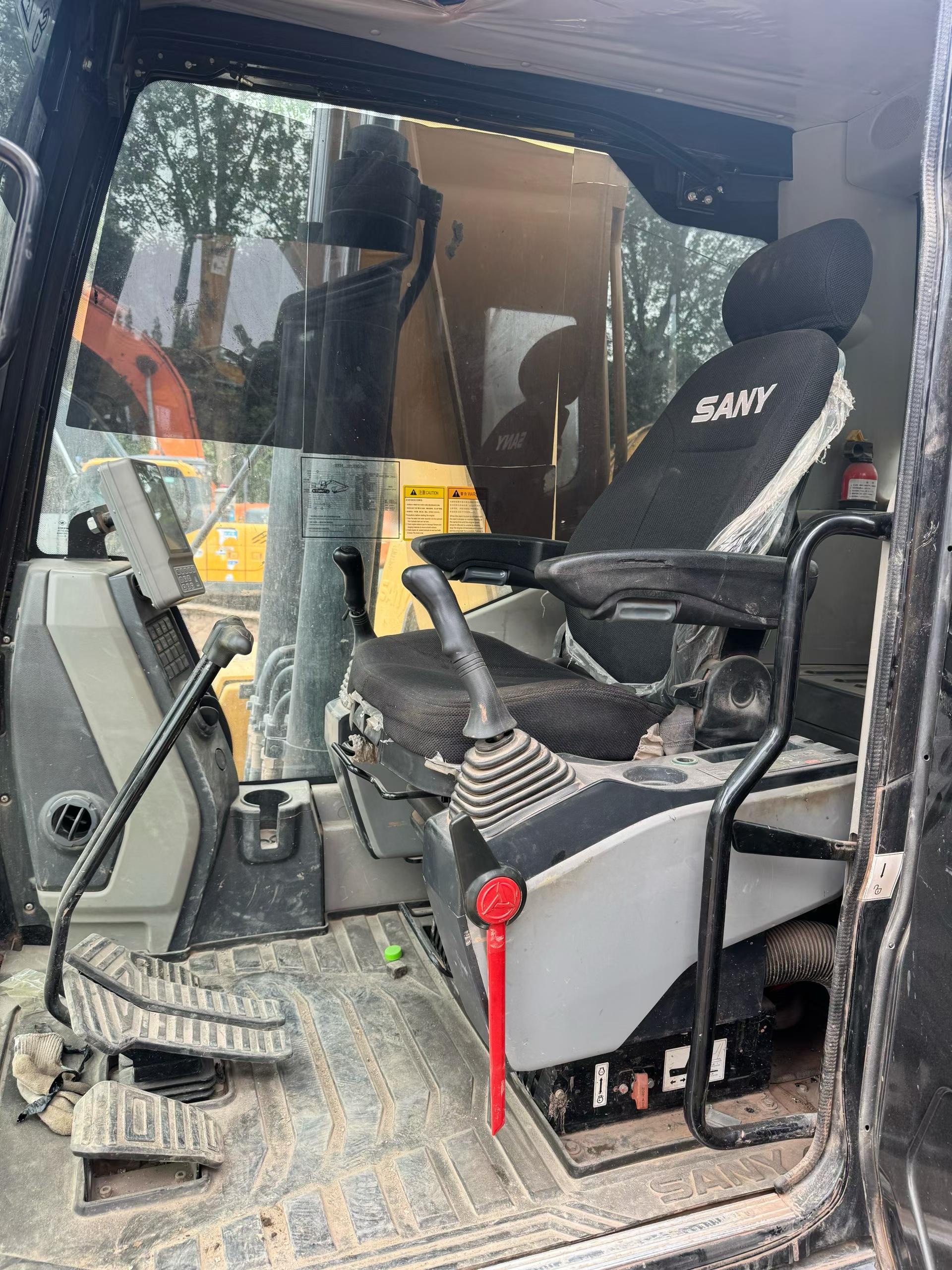 Buy Sany SY225H Used Excavator / 5