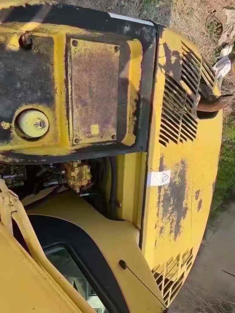 Buy Komatsu PC60-7 Used Excavator / 5
