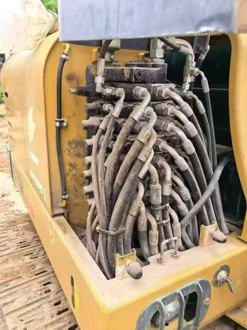 Buy XCMG XE60 Used Excavator / 7