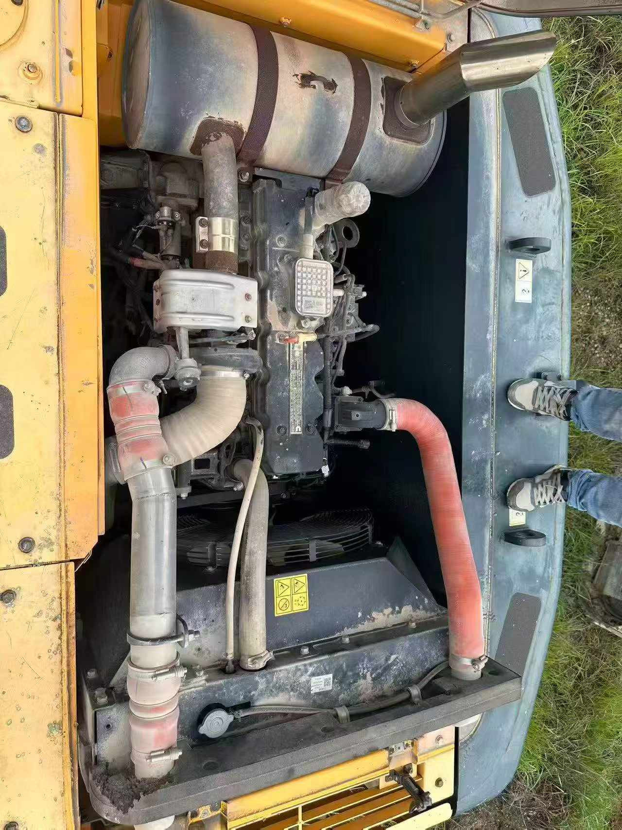 شراء حفارة Hyundai R205VS مستعملة / 2