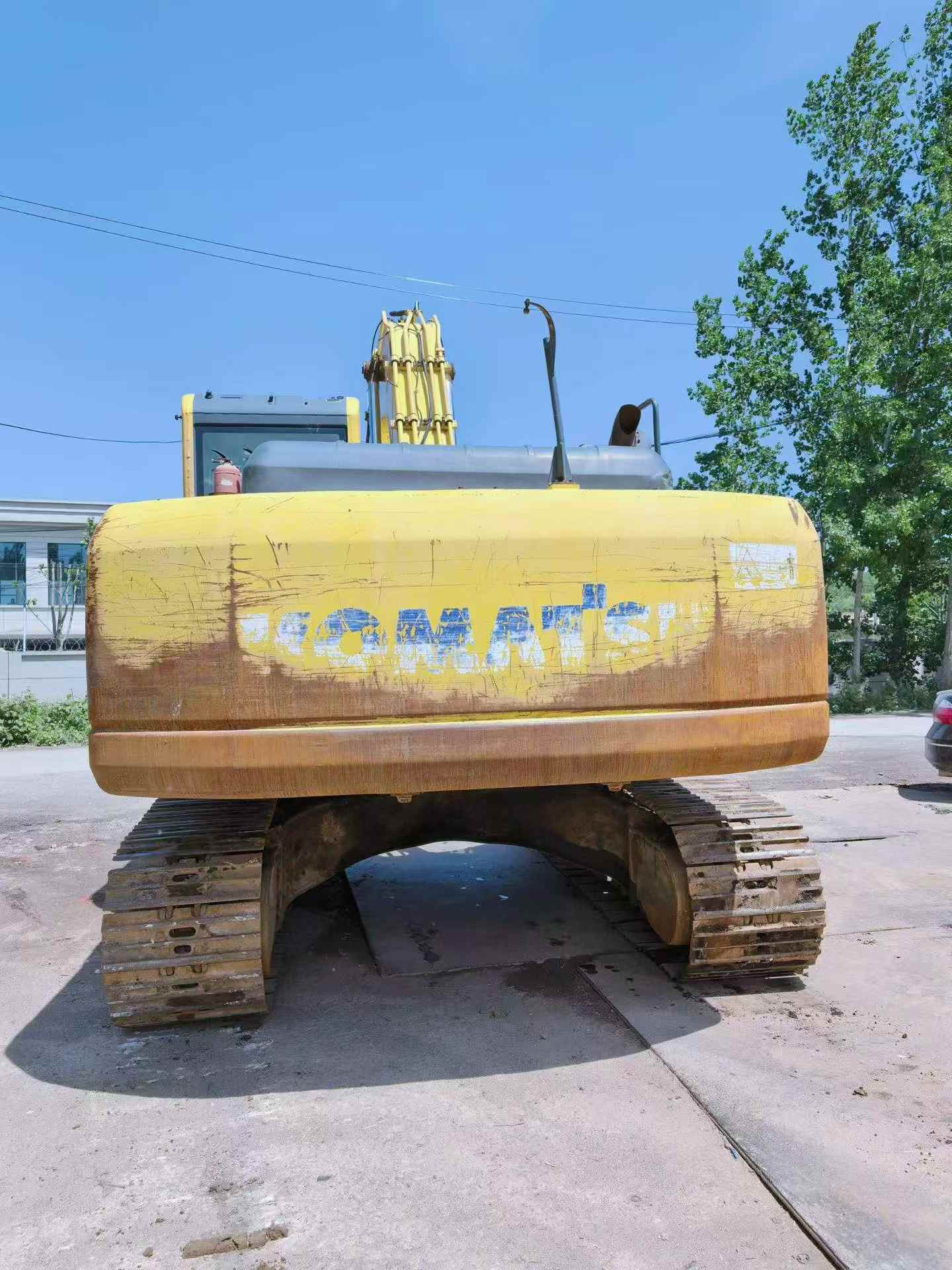 Buy Komatsu PC220-8 Used Excavator / 3