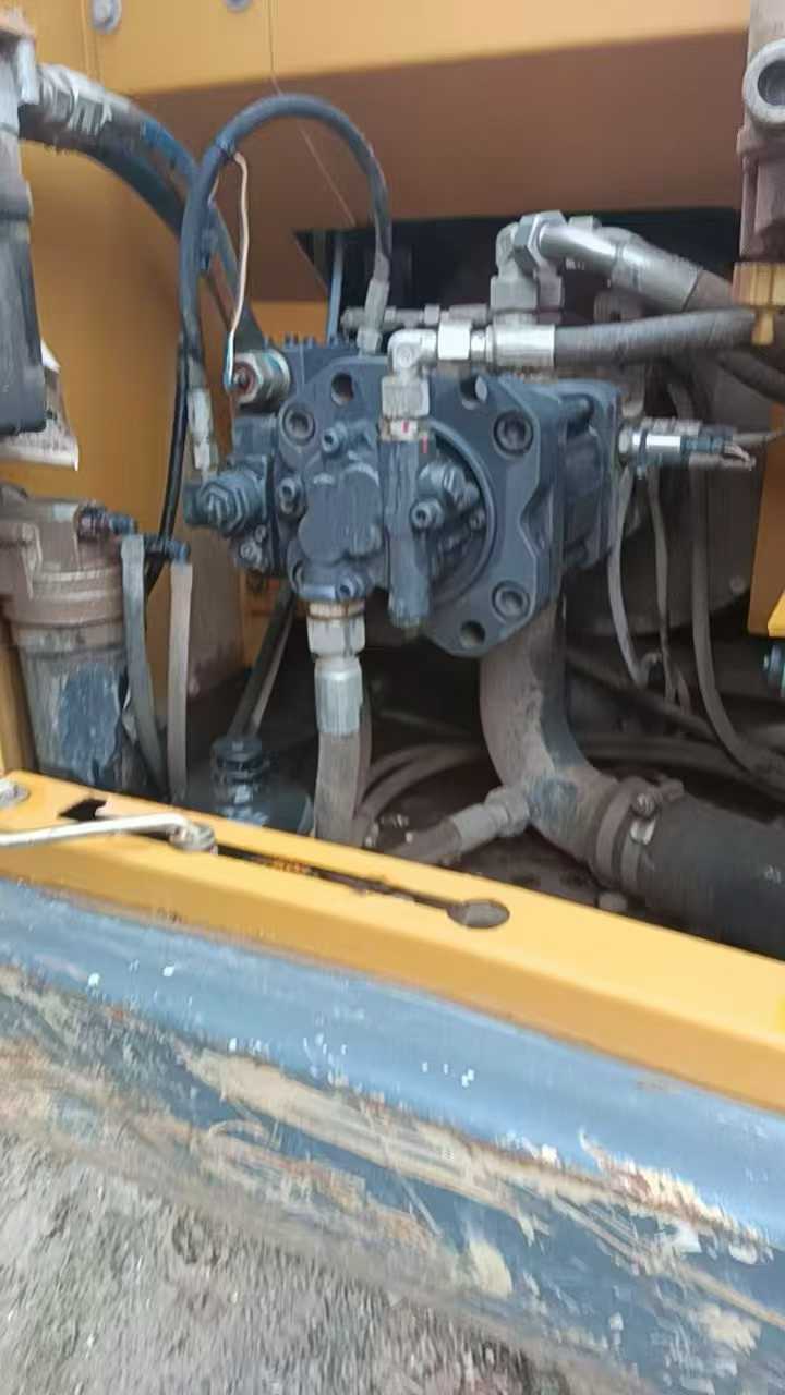 Buy XCMG XE135B Used Excavator / 5