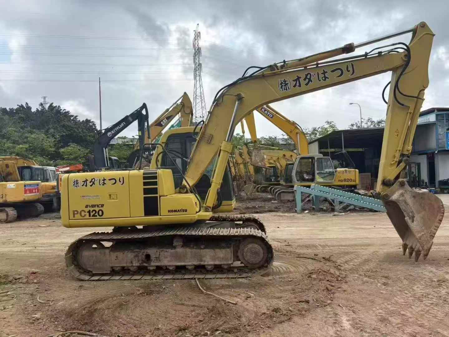 Buy Komatsu PC120-6 Used Excavator / 4