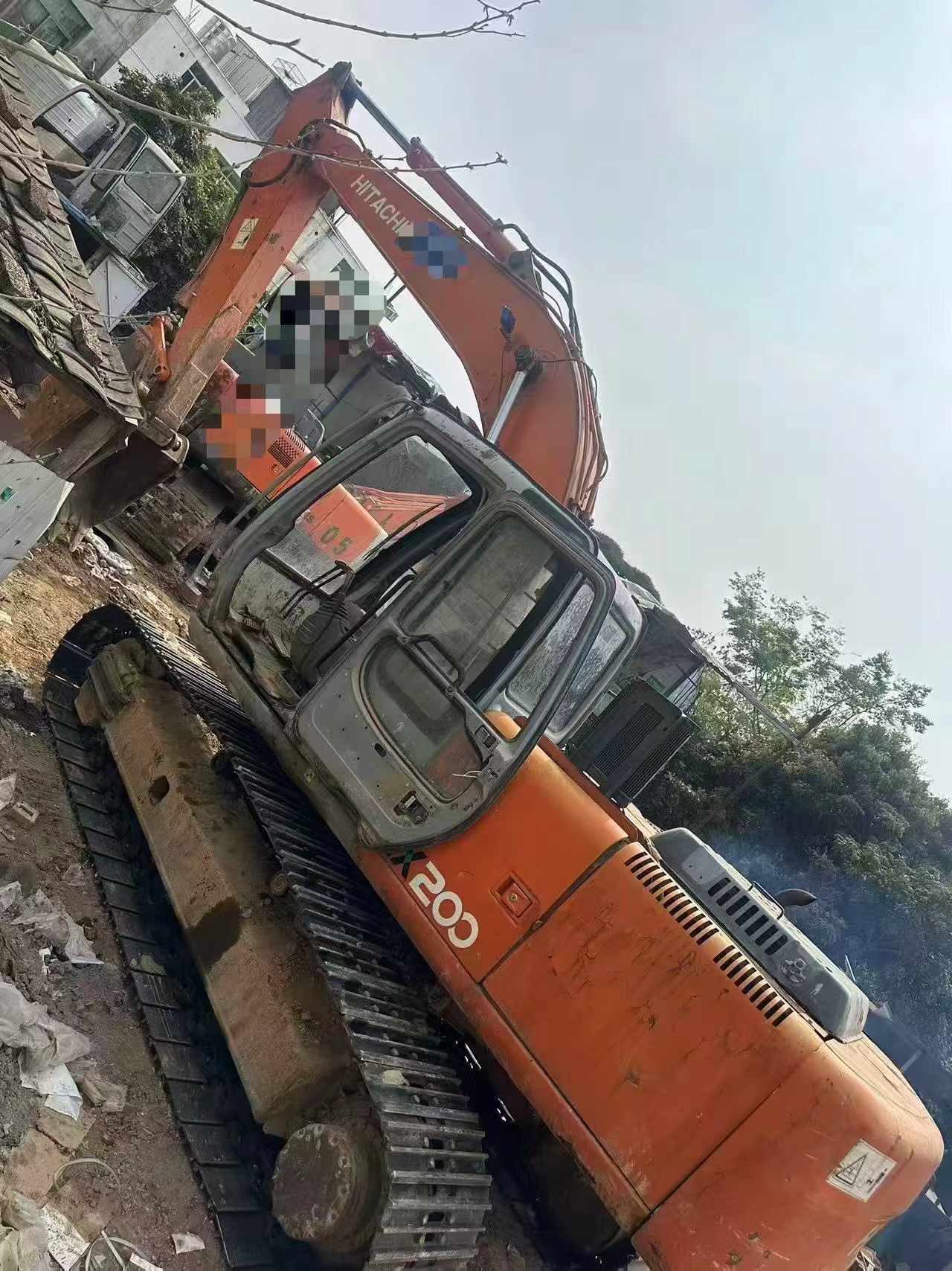 Buy Hitachi EX200-5 Used Excavator / 7
