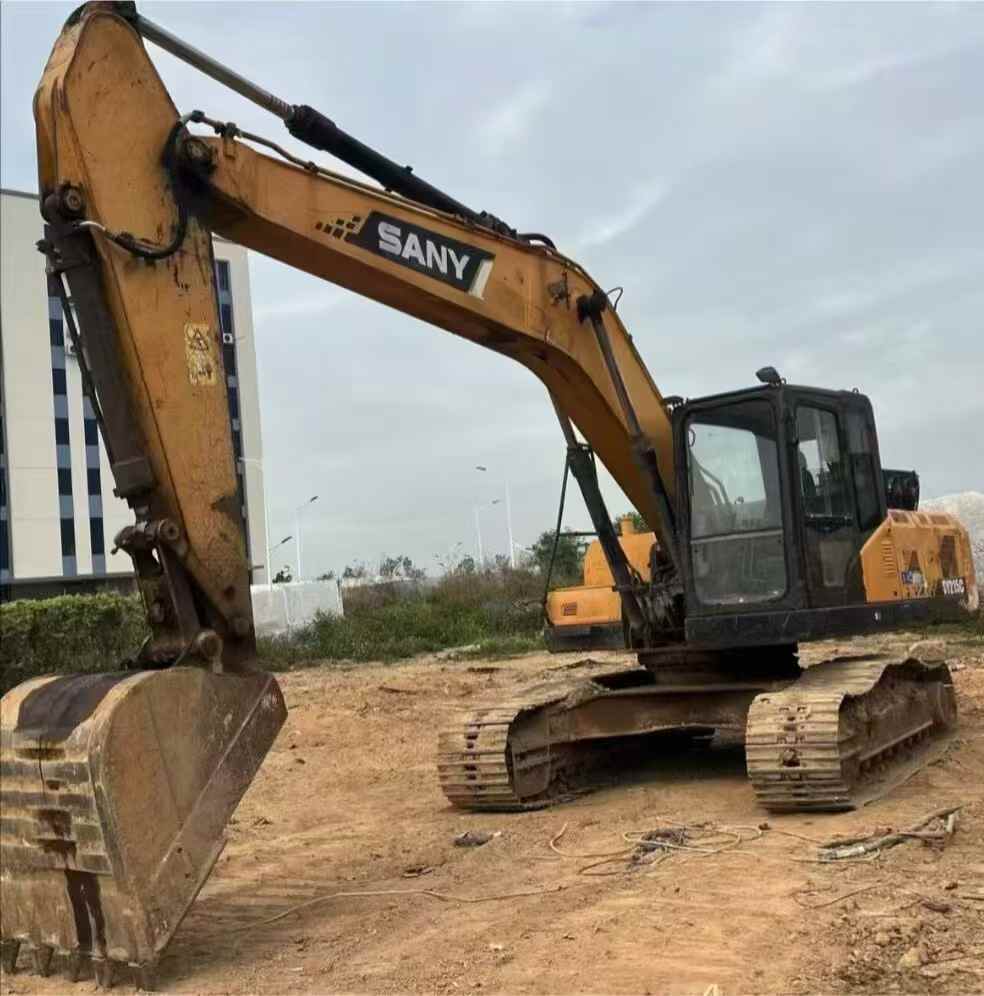 شراء حفارة Sany SY215C مستعملة / 3