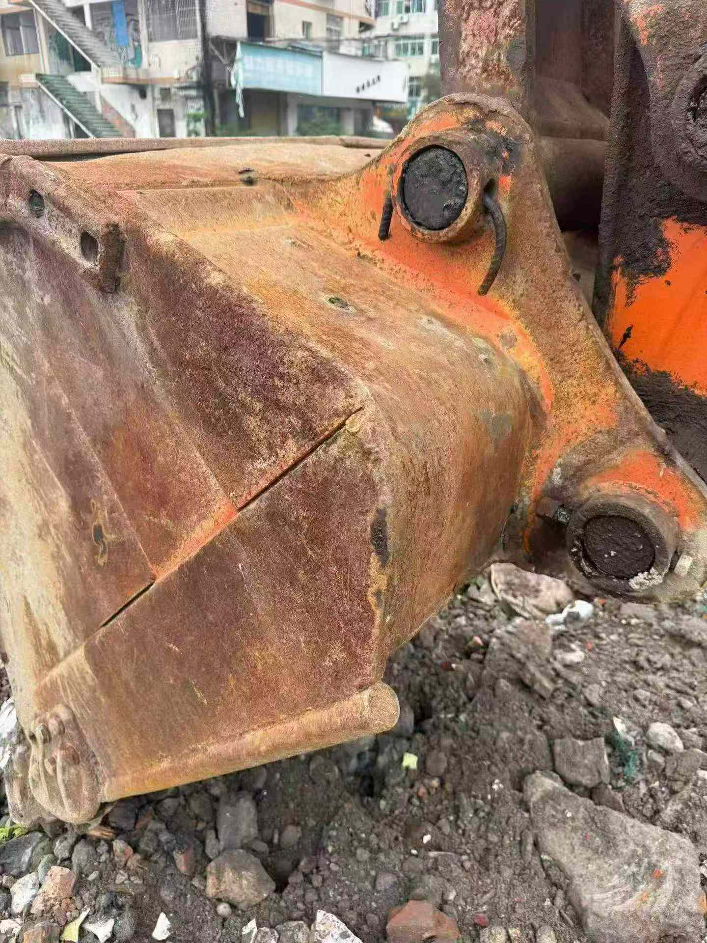 Buy Hitachi ZX240-5A Used Excavator / 4