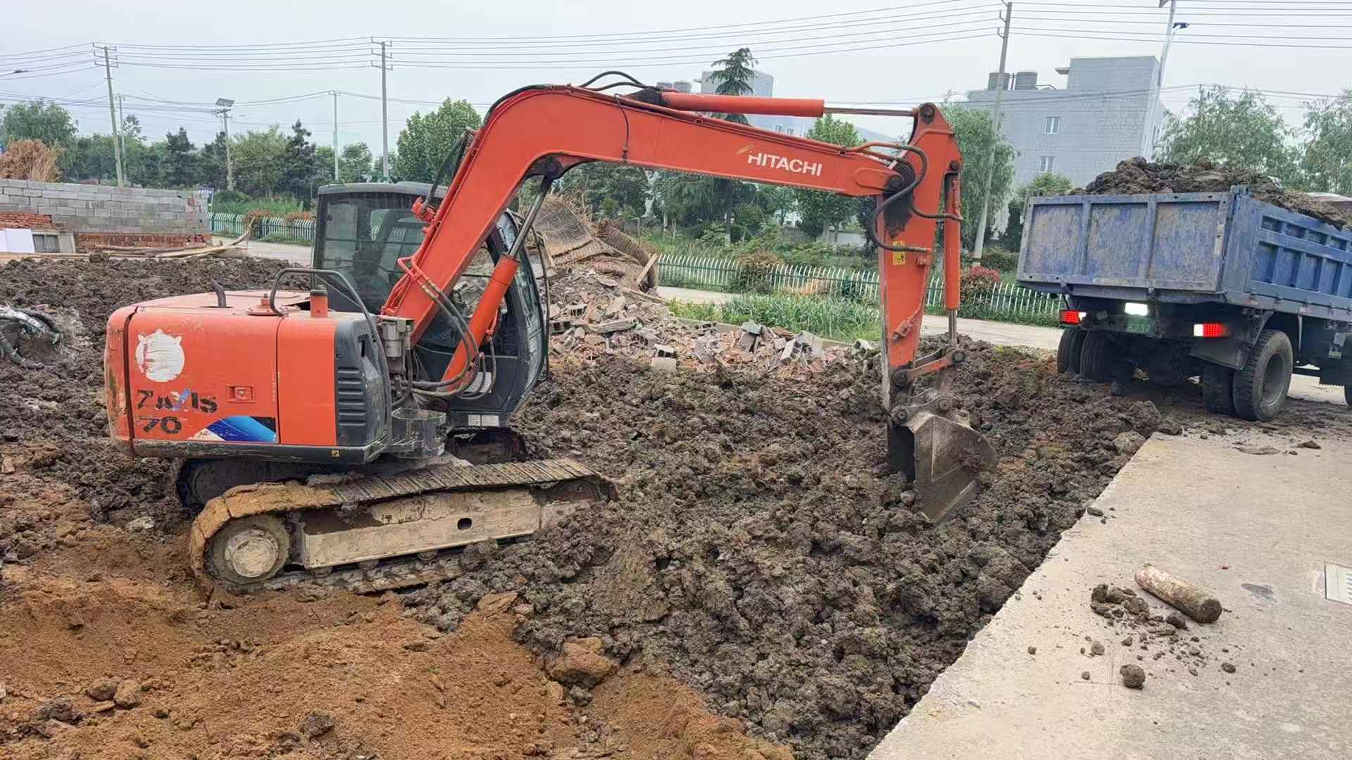 Buy Hitachi EX70 Used Excavator / 7