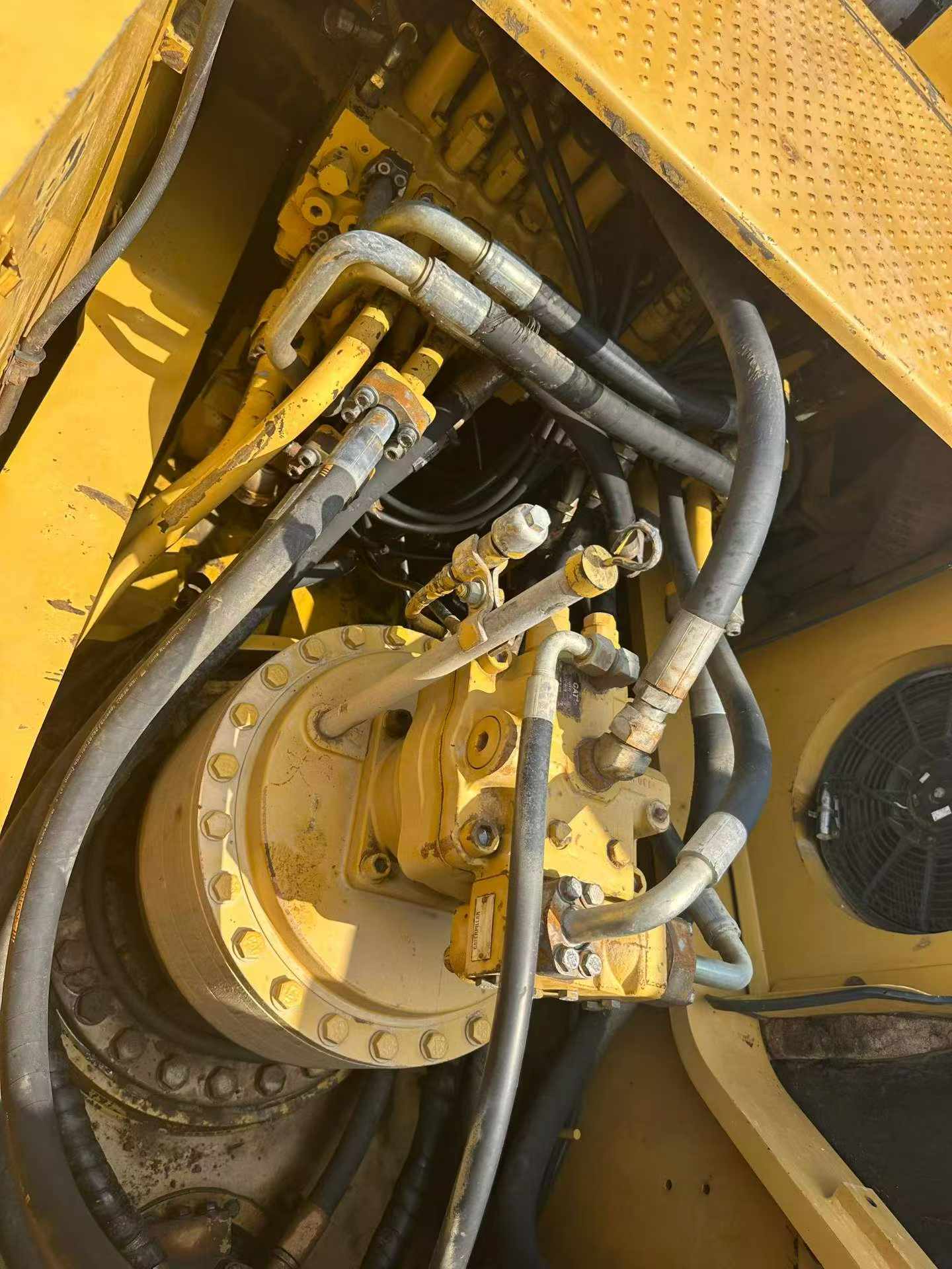 Buy Caterpillar 336E Used Excavator / 4