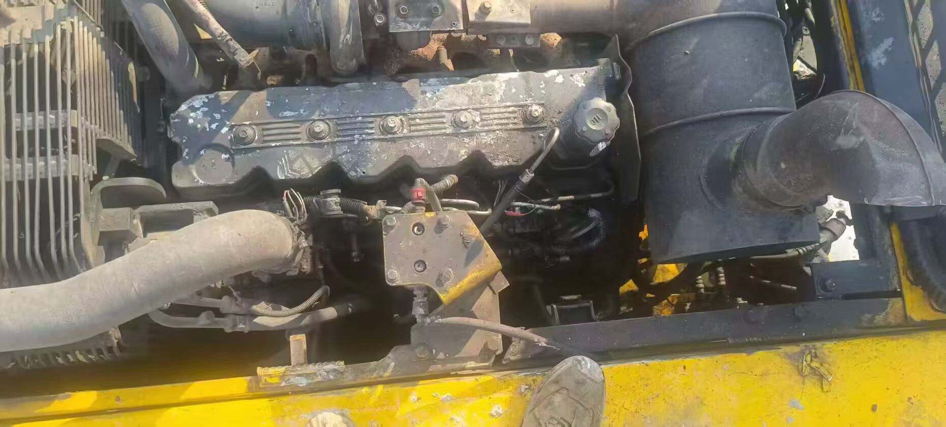 Buy Komatsu PC210-8 Used Excavator / 3
