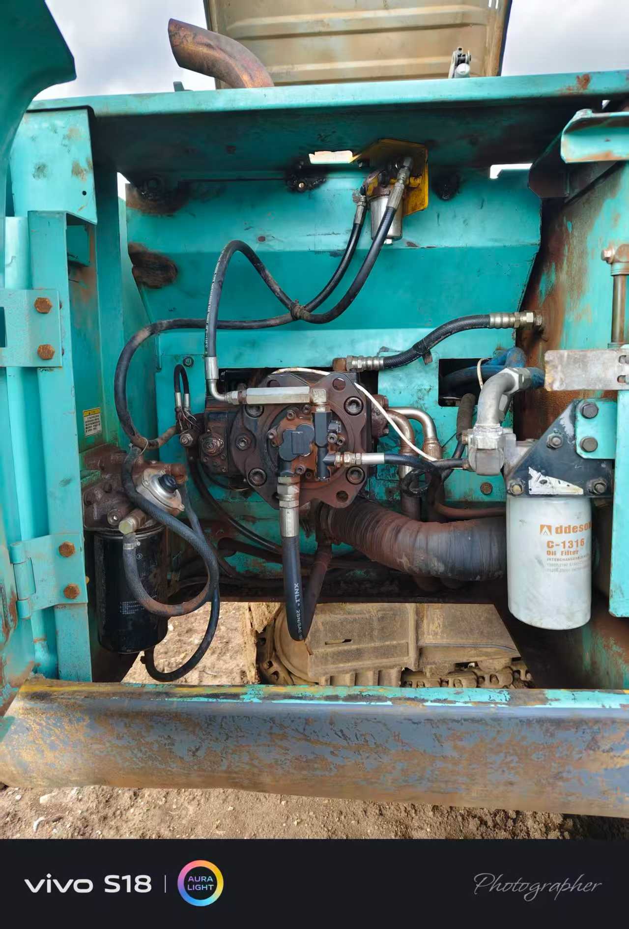 Buy Kobelco SK2008 Used Excavator / 3