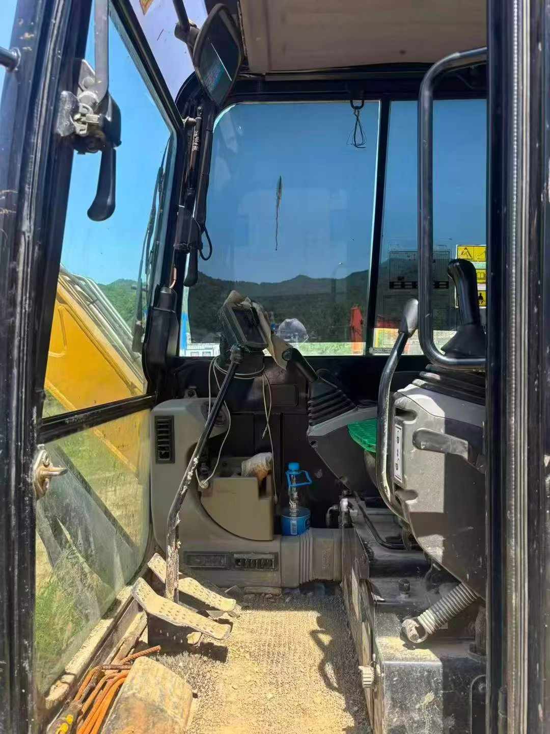 Buy Caterpillar 306D Used Excavator / 5