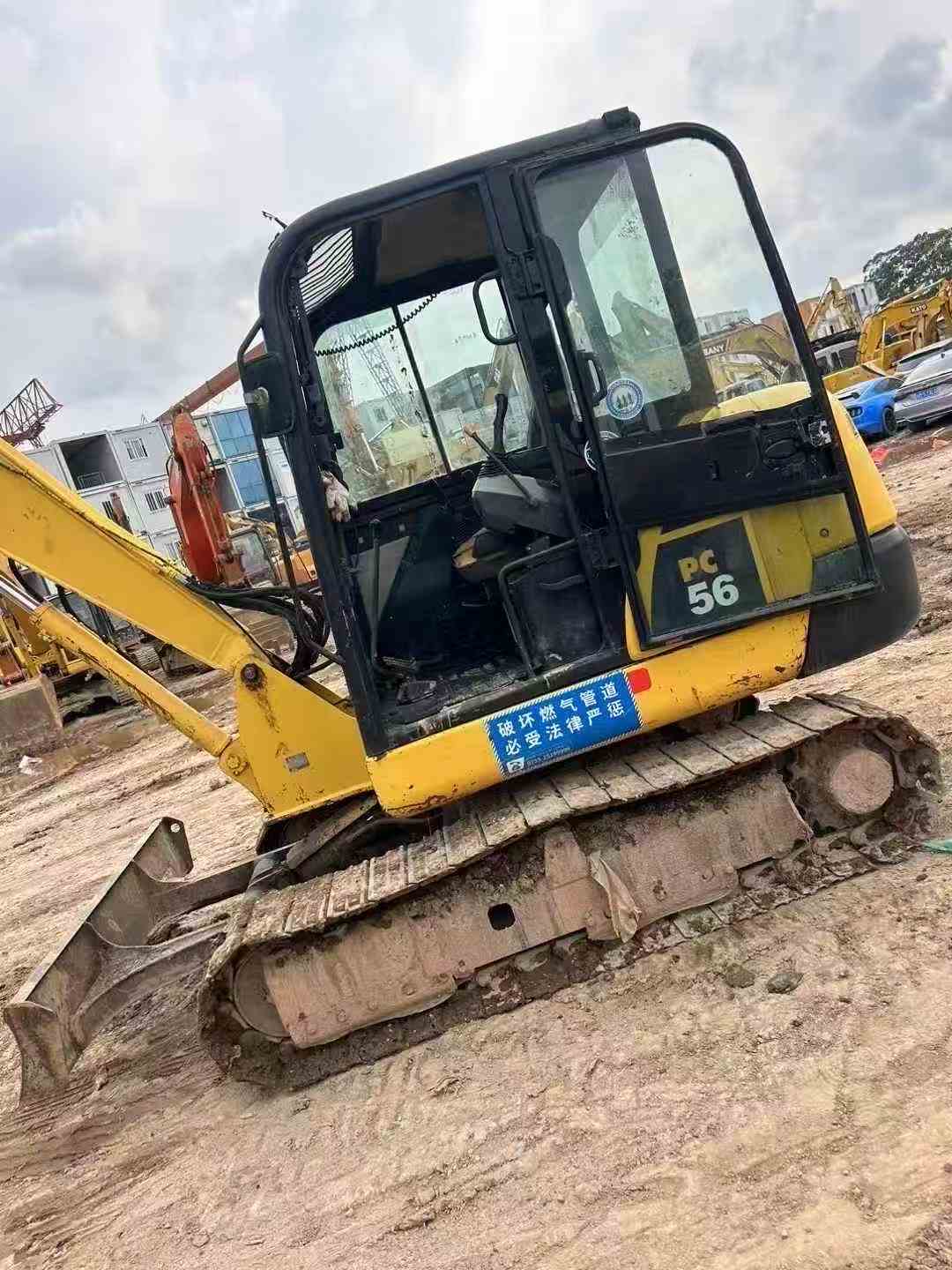 Compre Excavadora Komatsu PC56-7 Usada / 5