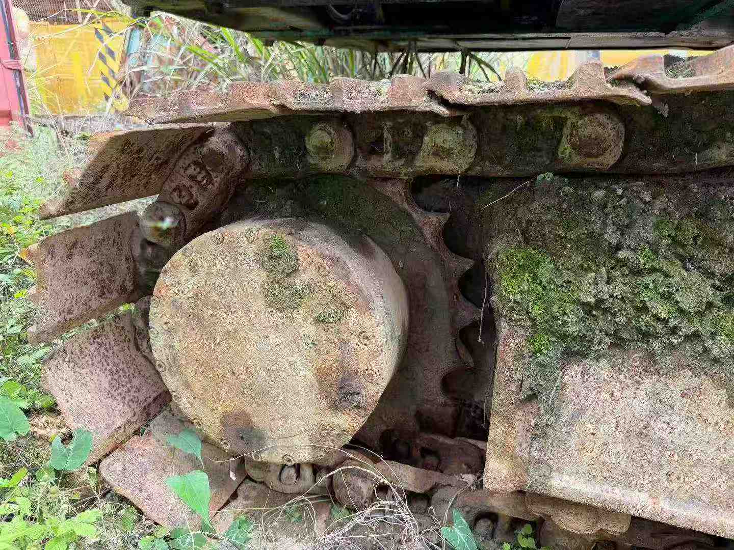 Buy Kobelco SK200-6 Used Excavator / 8