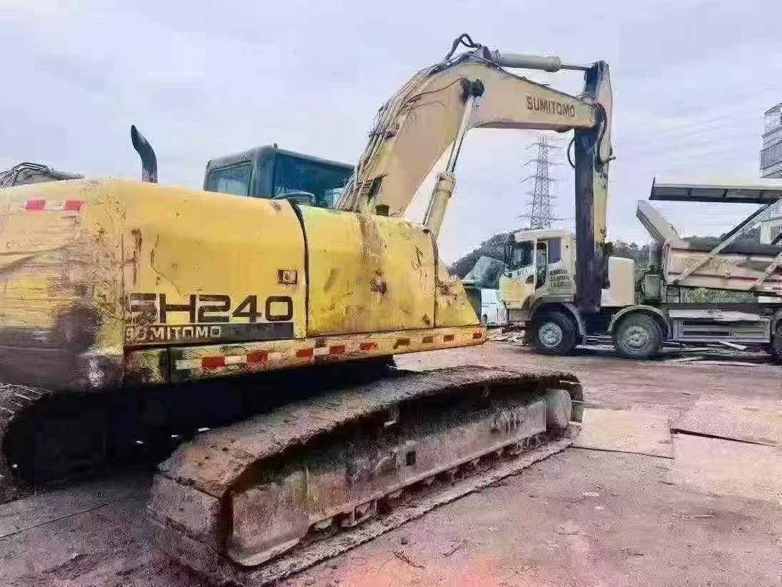 Buy Sumitomo SH240-5 Used Excavator / 2