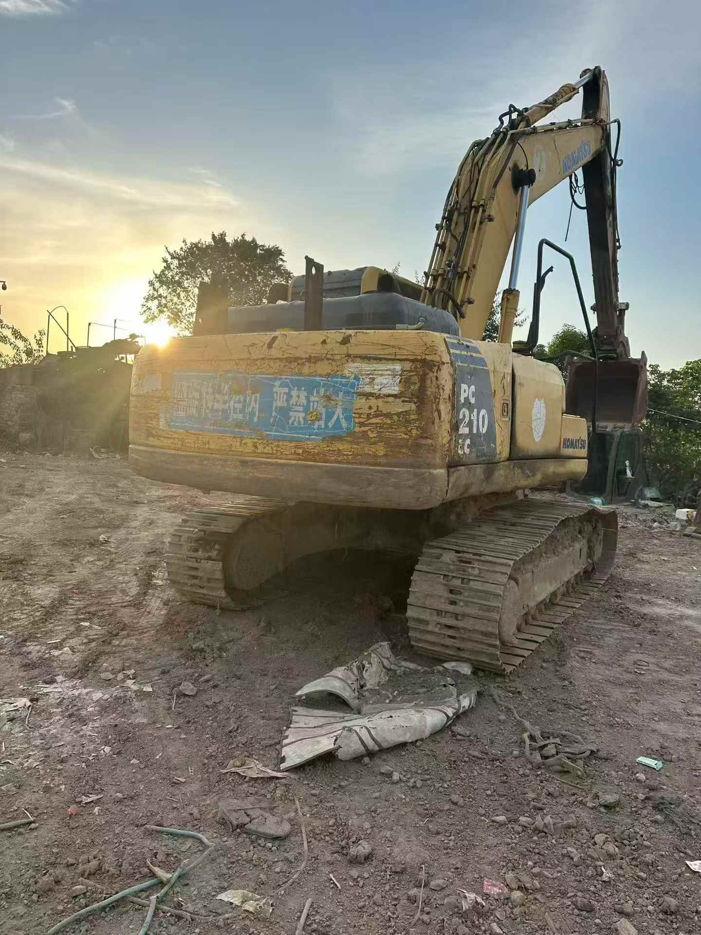 Купить Подержанный Экскаватор Komatsu PC200-8 / 2