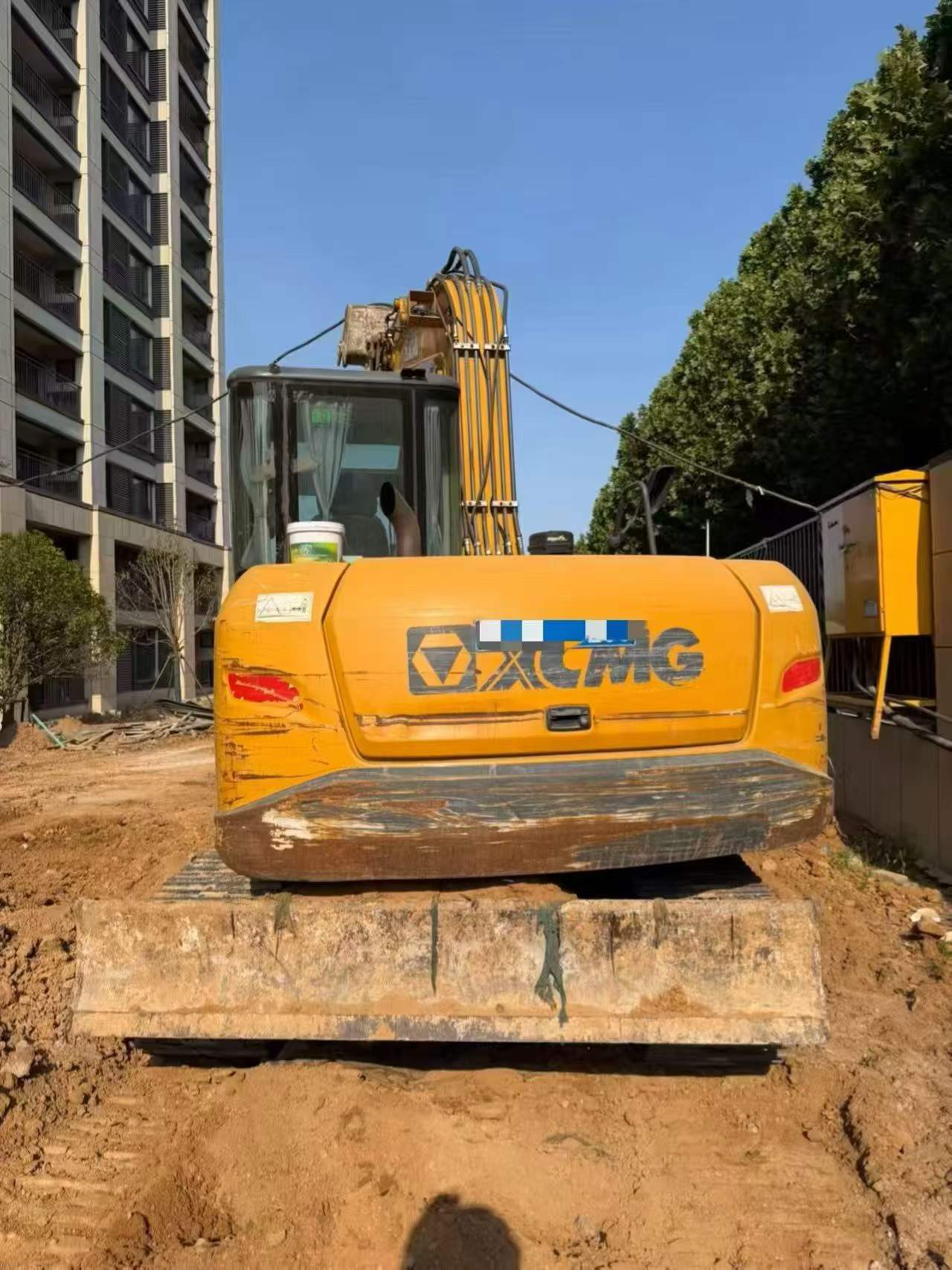 Buy XCMG XE75C Used Excavator / 2